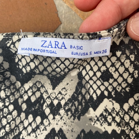 ZARA Snake Print Sleeveless Tank - Picture 6 of 9